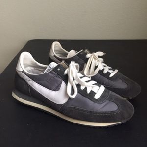 Vintage 1983 Nike Oceania size 9